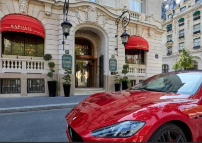 HÔTEL LE RAPHAEL *****